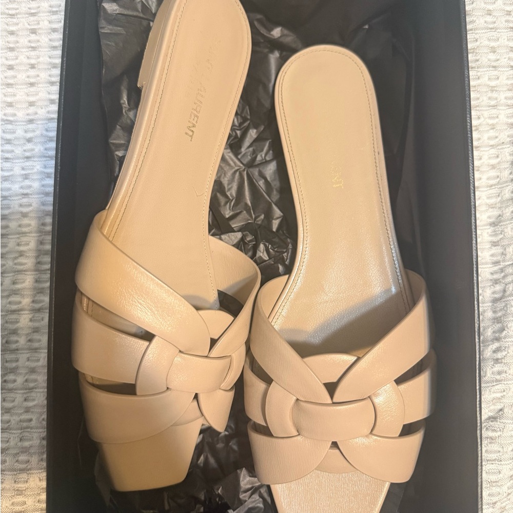 Saint Laurent Nude Women's Sandals